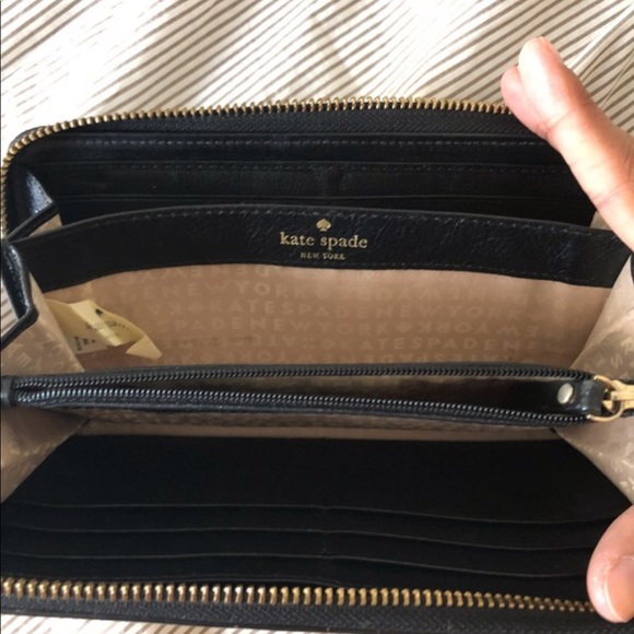Kate Spade Wallet - Picture 3 of 3